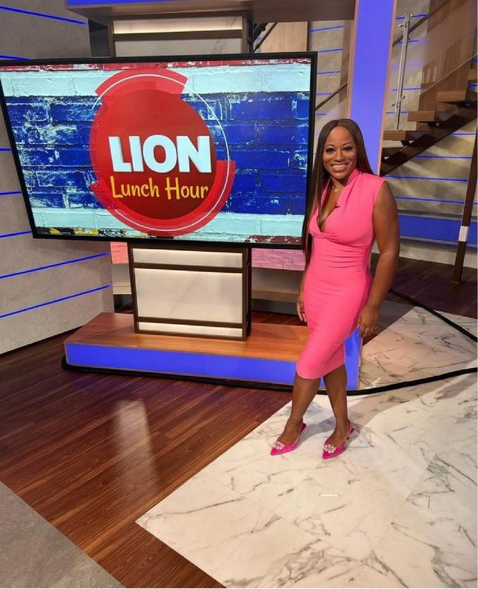 Bershan Shaw on set at FOX 5's Lion Lunch Hour